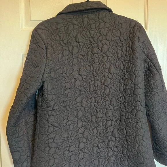 CHANEL Black Quilted Jacket - Picture 7 of 13